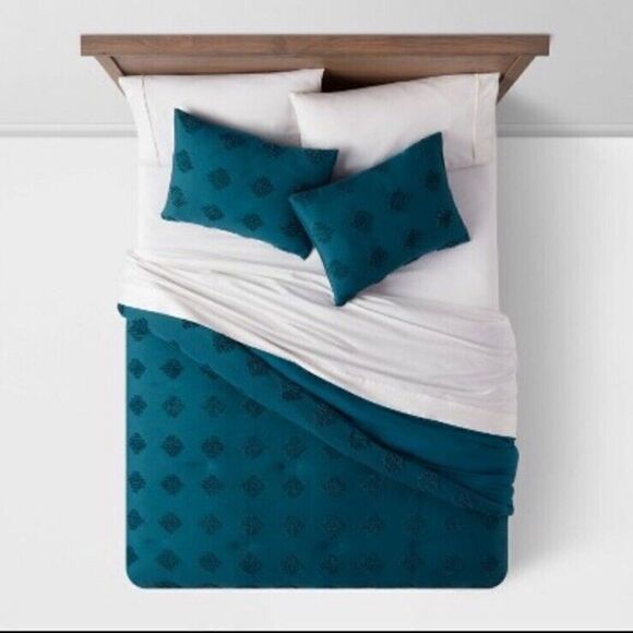 Threshold Tufted Diamond Crinkle Comforter & Sham Set - Picture 2 of 6